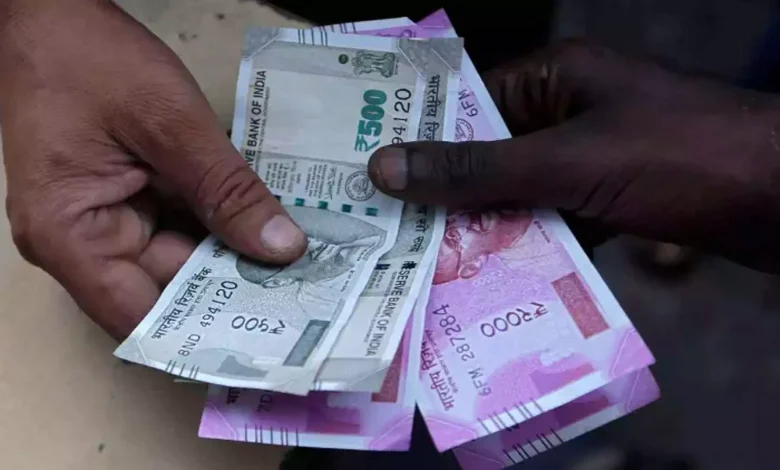 Rupee rises 7 paise to 84.22 against US dollar