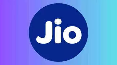 Investors are buying shares of Jio Financial