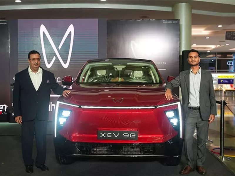Mahindra Modi in association with Viviana Mall unveils Mahindra BE 6 and XEV 9e