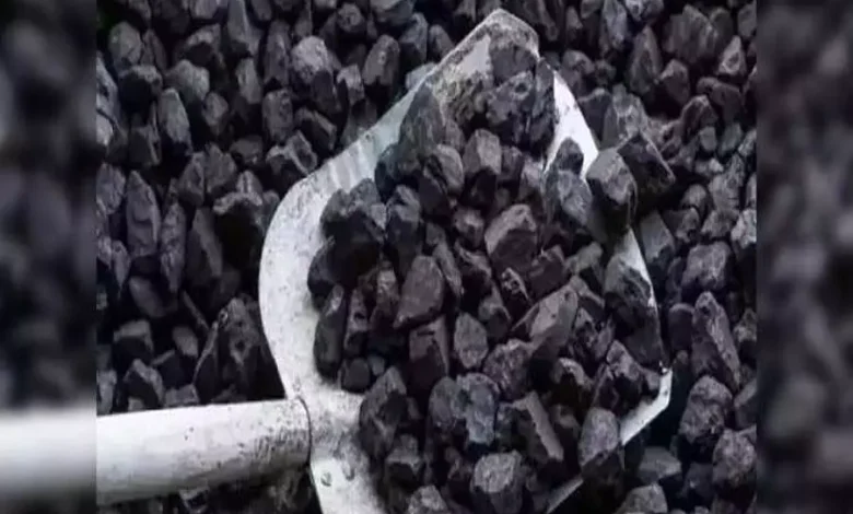 Coal production from captive and commercial mines increased strongly