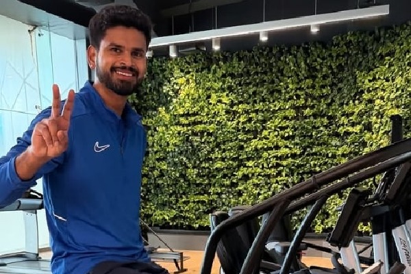 Shreyas Iyer resumes training after surgery
