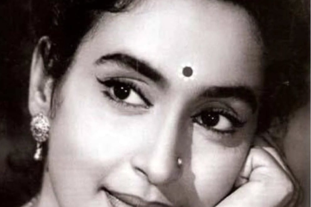 Mohnish Bahl remembers his mother Nutan on her 35th death anniversary