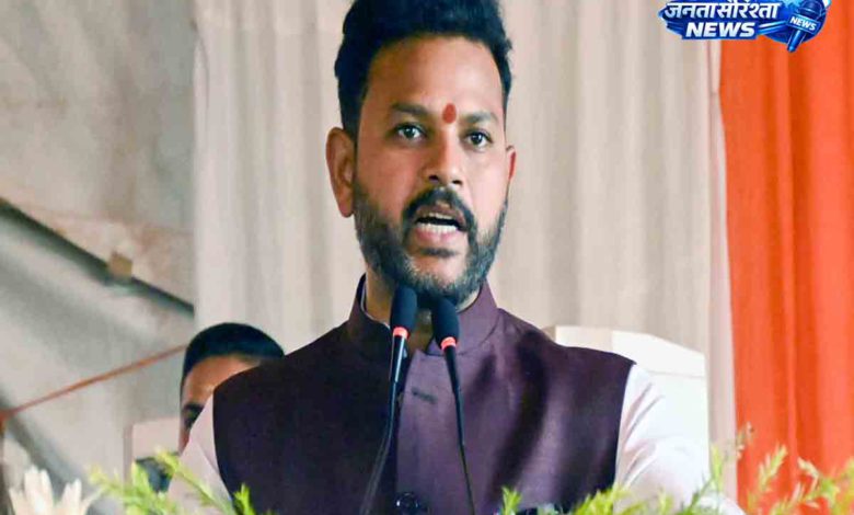 104 airports in the country are on renewable energy, Aviation Minister gave information
