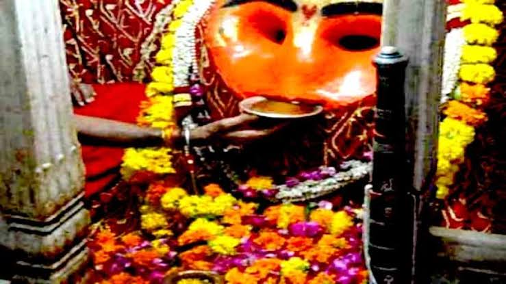 Chocolate-Biryani Prasad: Such a unique offering is made at seven temples across the country